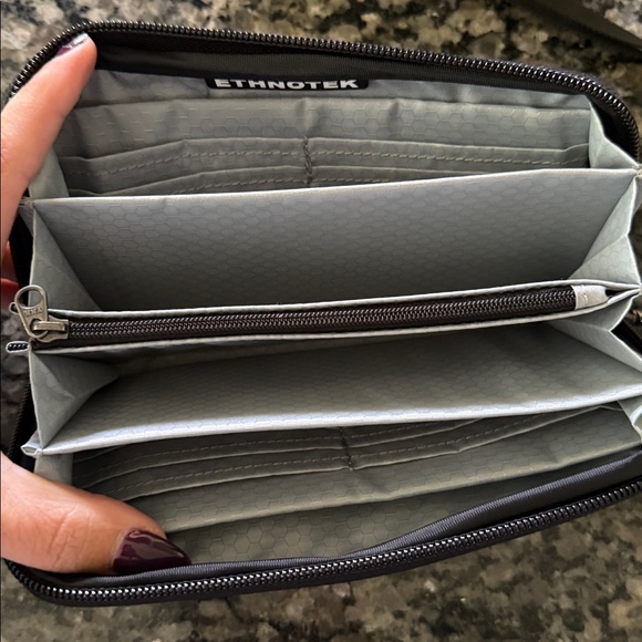 Ethnotek travel wallet RFID protected Floral Yellow Wristlet - Picture 3 of 4